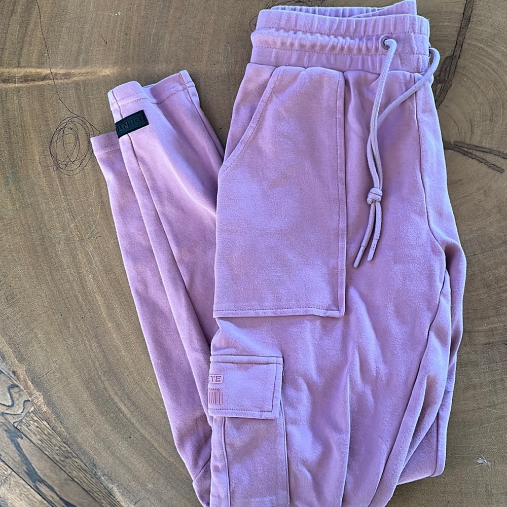 Alphalete Cargo Sweat Joggers